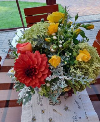 Děkujeme @lenkaboublikova a její mamince za tyhle krásky 🙏🌺❤️.